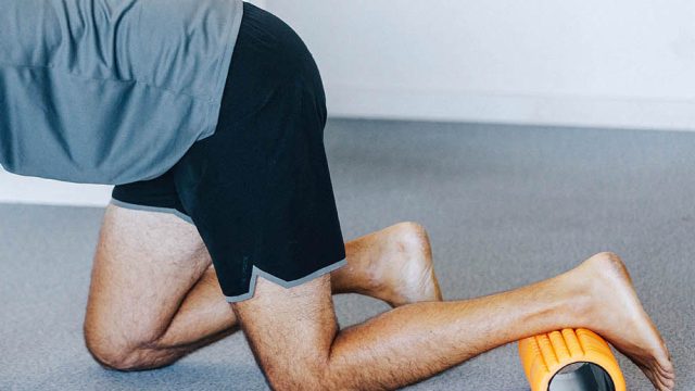 Feel SOMA - Reconditioning Program - Knee Roll and Move - square